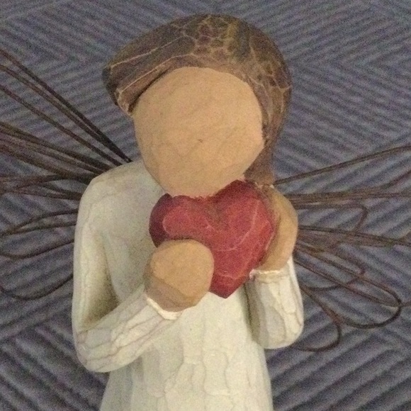 Willow Tree Angel of the Heart by Demdaco - Picture 5 of 6